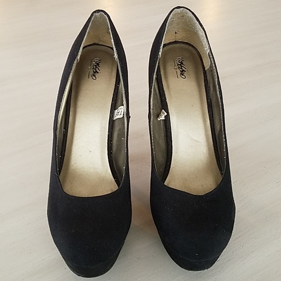 Black platform heel - Picture 2 of 6